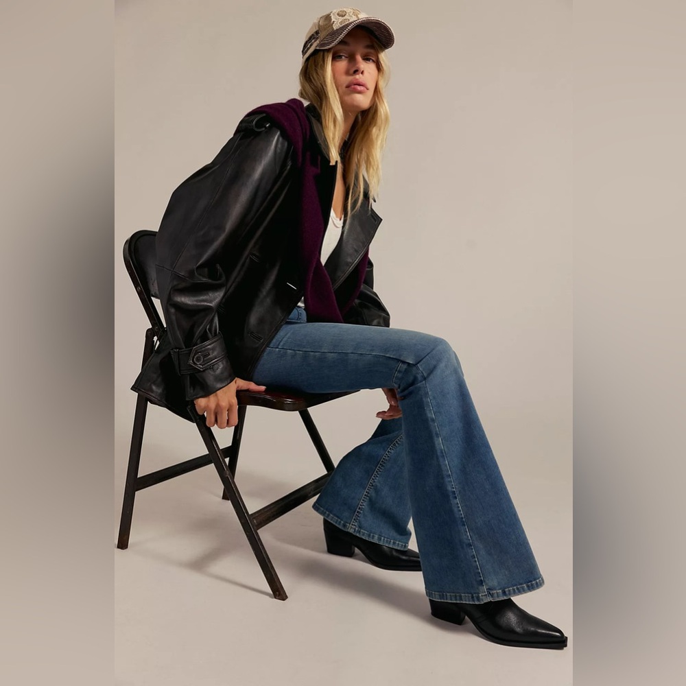 Free People We The Free Penny Pull-On Flare Jeans in Roll Of The Dice Size 27 - Picture 4 of 12